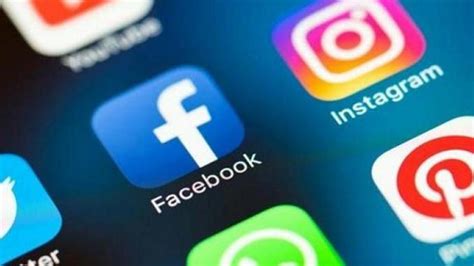Instagram ve Facebook çöktü mü neden çöktü?